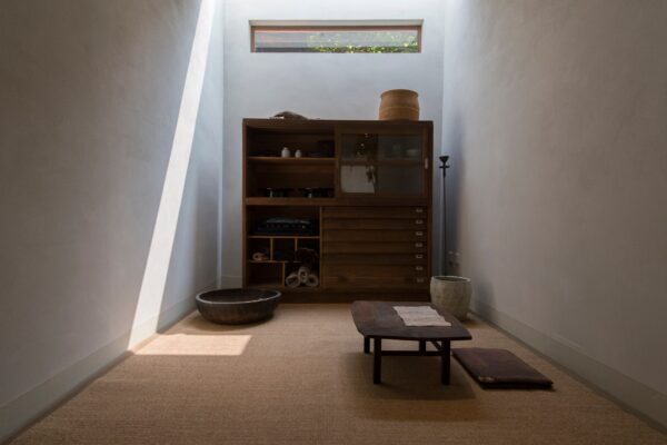 Store Renovation for Lost & Found in Beijing