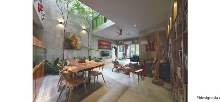 COURTYARD HOUSE
