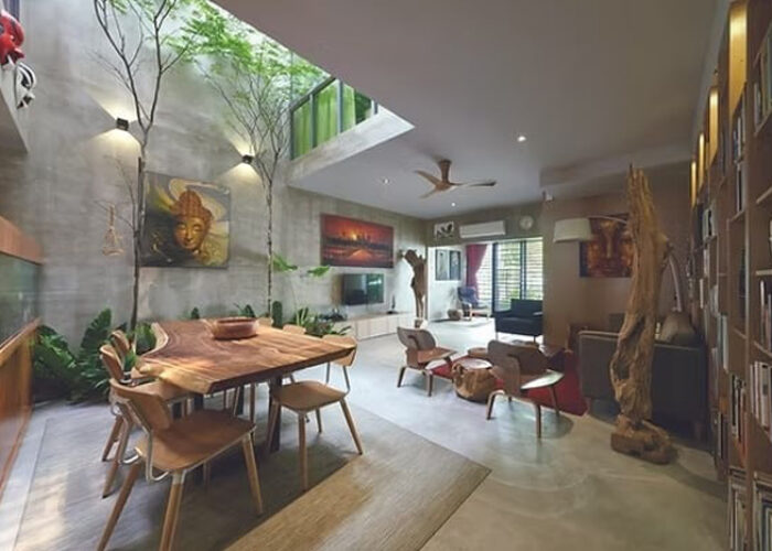 COURTYARD HOUSE
